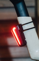 Фонарь велосипедный задний Moon CERBERUS SENSE, 3 диода, 14 режимов, Li-Po 500 mAh, USB-С