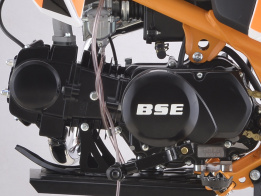 Двигатель в сборе 125CC YX BSE MX