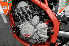 Двигатель в сборе 250cc BSE Z6 Z6Y