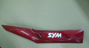 Облицовка боковая правая красный (R-010CA) SYM JoyRide 200