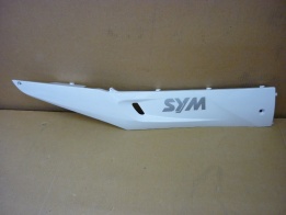 Облицовка боковая правая белый (WH-005C) SYM JoyRide 200