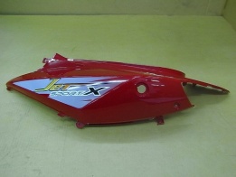 Облицовка задняя левая красный_R-200C SYM Jetsport 50