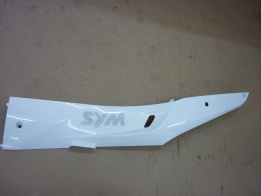 Облицовка боковая левая белый (WH-005C) SYM JoyRide 200