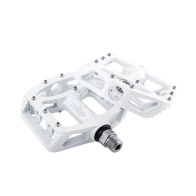 Педали WELLGO DH,BMX,MG-1 белый, магниевый корпус, промышленный подшипник. ось cr-mo, съемные шипы