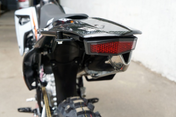 Кроссовый мотоцикл BSE Z8 300e 21/18 Grey Orange Black 2 - фото 7