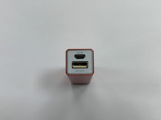 Внешний аккумулятор SYM red 2600 mAh - фото 3