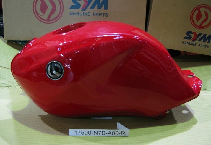 Бак топливный красный_R-086 SYM XS 125