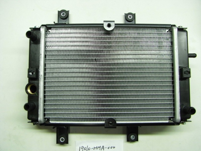 Радиатор системы охлаждения SYM GTS 300 GTS 250