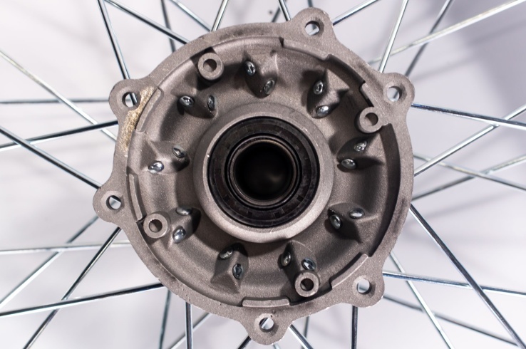 Диск колёсный задний 18" 2,15x18 [250-6R] 25мм с BSE Z4 Z5
