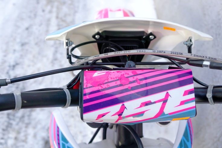 Наклейки BSE Z2 Roqvi Pink BSE Z2