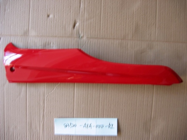 Облицовка боковая правая красный (R-086) SYM JetNaked 50 Jet 4 125 Jet 4 50