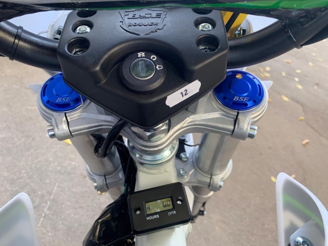 Питбайк BSE EVO 110 E SA 12/10 Green Blade 3 (Полуавтоматическая КПП)