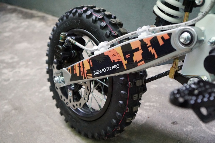 Питбайк BSE EVO 110e Samurai SA - 12/10 (Полуавтоматическая КПП)