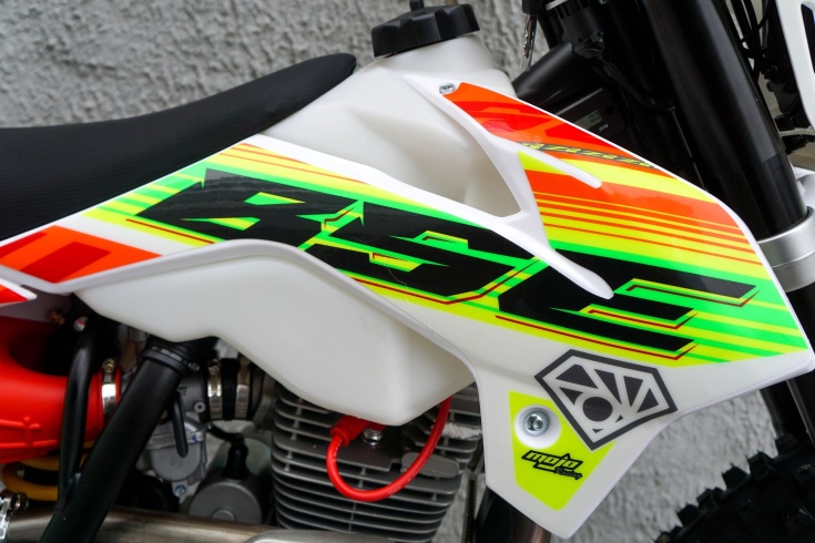 Эндуро / кроссовый мотоцикл BSE Z2 21/18 Roqvi Green (015)