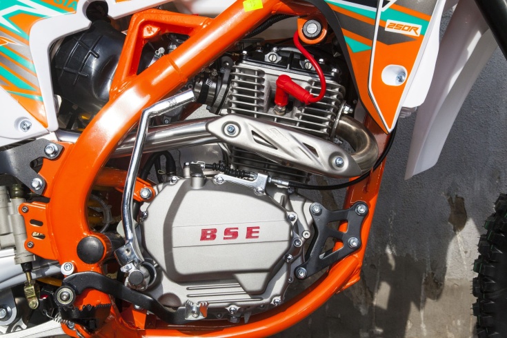 Кроссовый мотоцикл BSE Z6 250e 21/18 3