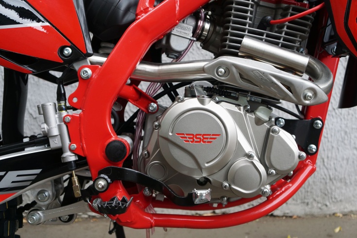 Кроссовый мотоцикл BSE Z11 (2)