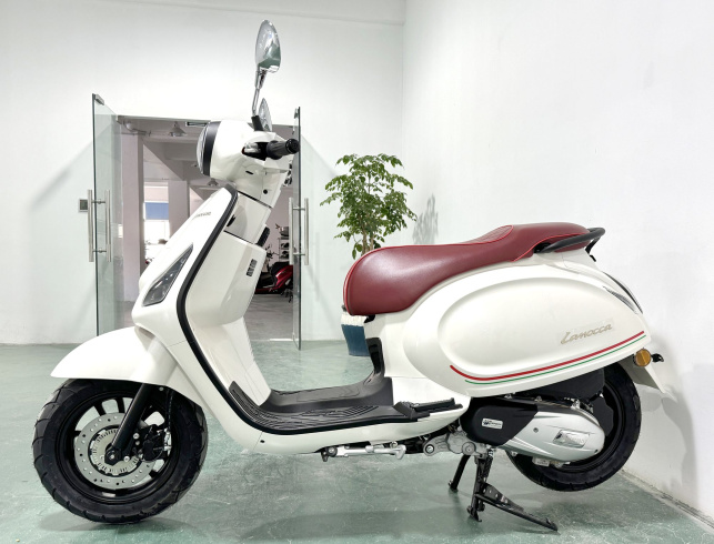 Скутер Motosuper Lamocca White (белый)