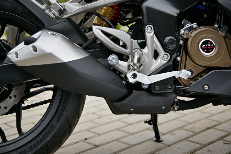 Мотоцикл BAJAJ PULSAR RS 200