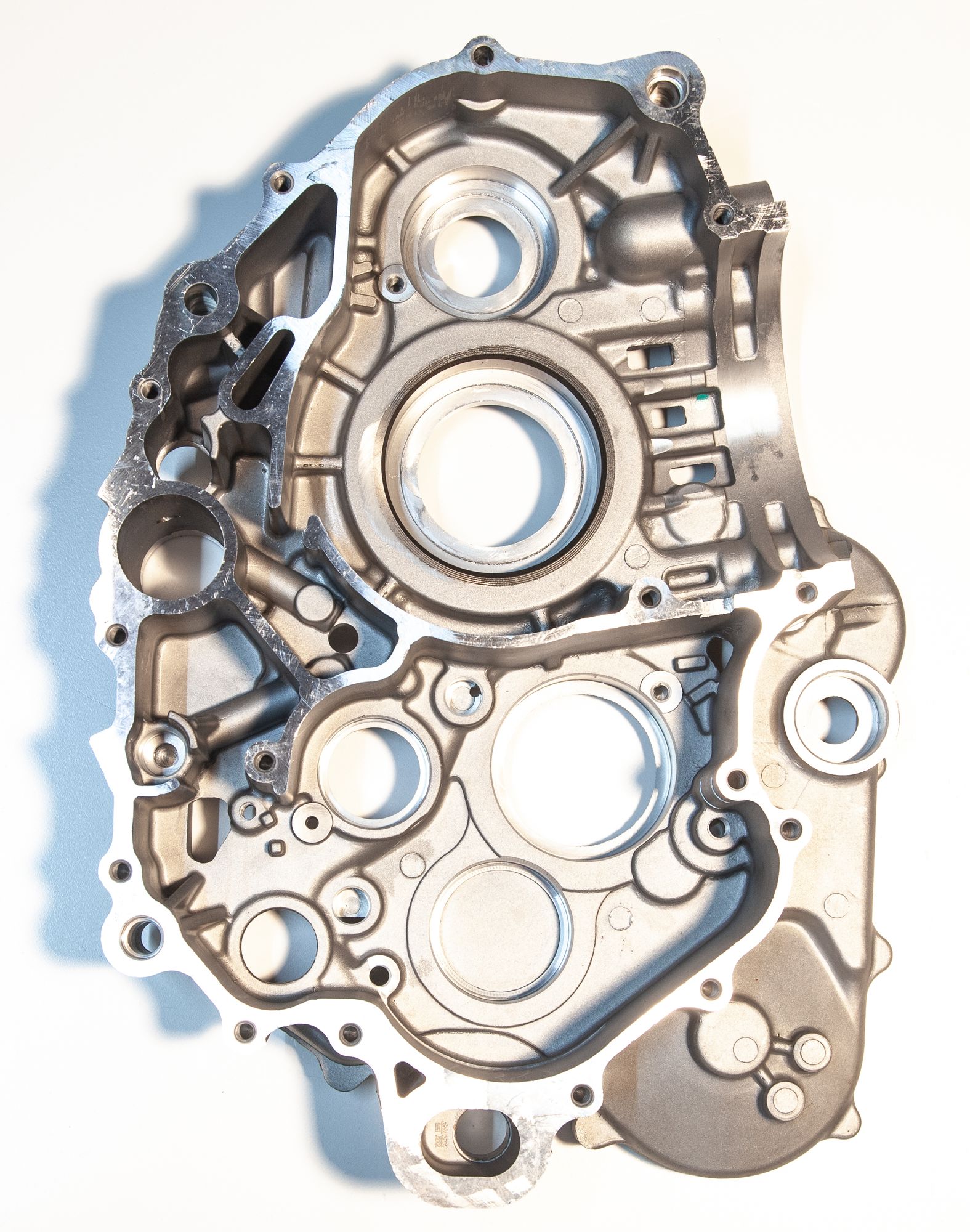 Картер двигателя правый BSE ZS194MQ