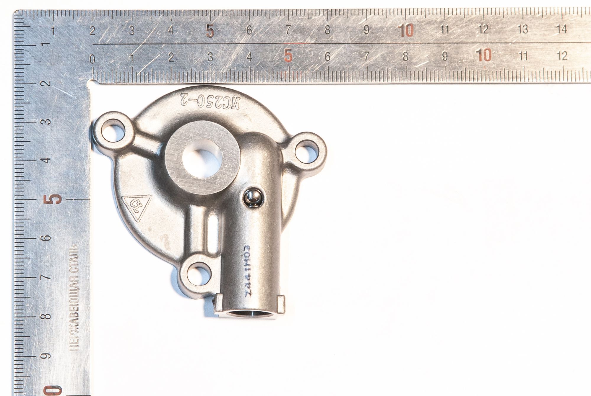 Крышка масляного насоса BSE ZS194MQ