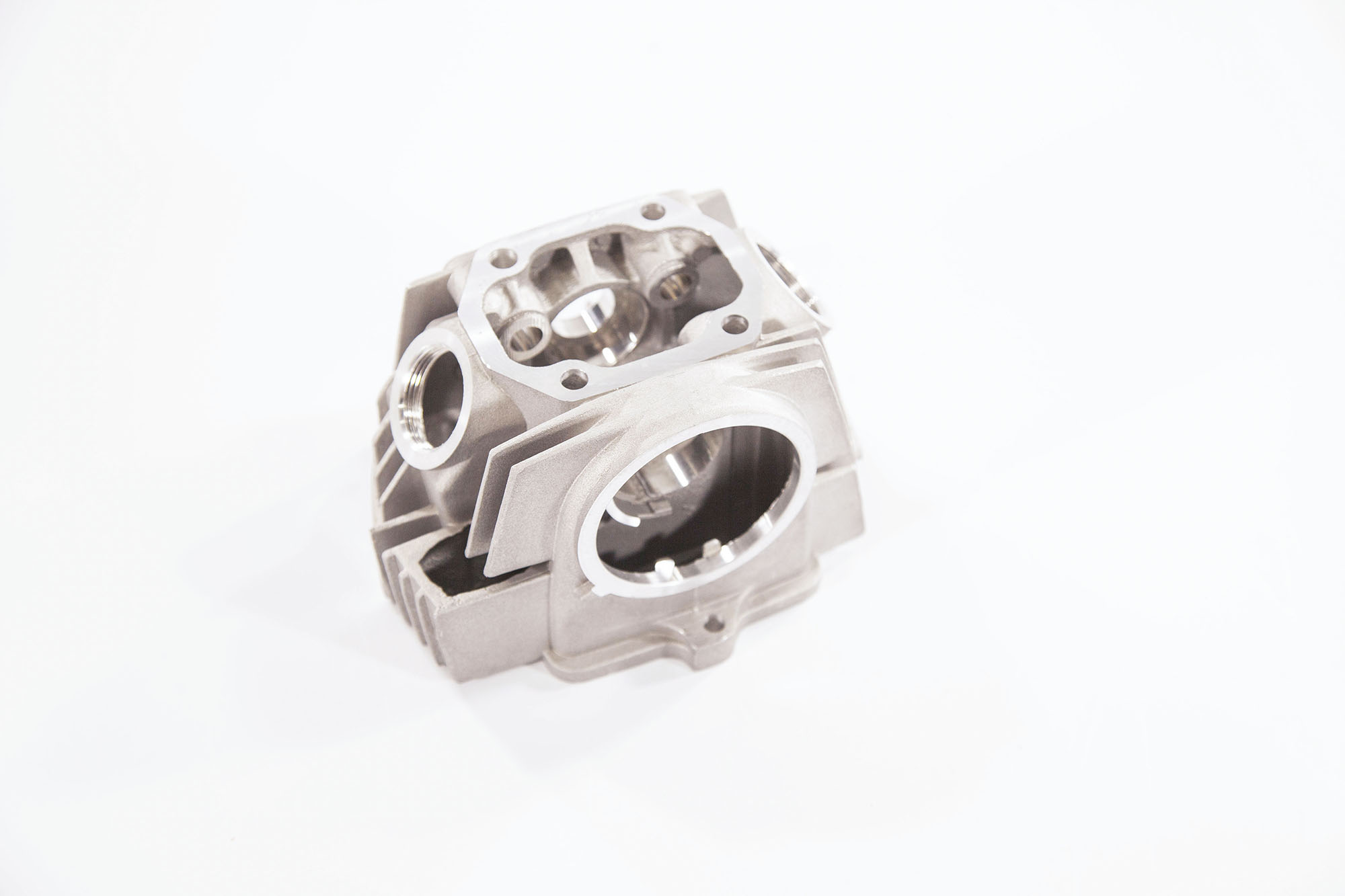 Головка блока цилиндра, ГБЦ в сборе BSE 154FMI