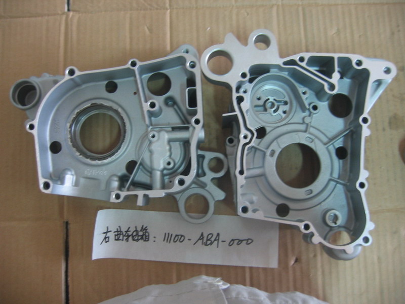 Картер двигателя правая половина SYM