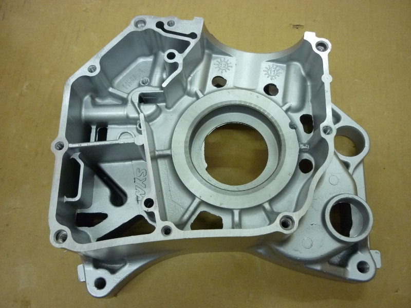 Картер двигателя правая половина SYM
