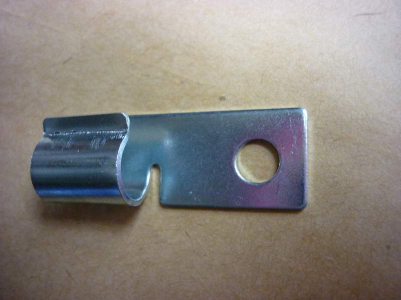 Крепление трубопровода SYM