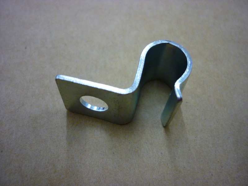 Крепление трубопровода SYM