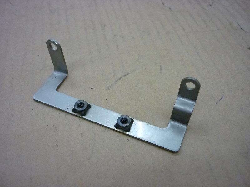 Крепеж катушки зажигания SYM