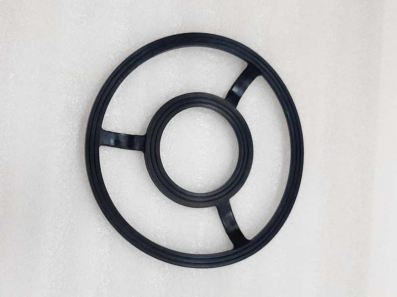 Демпфер заглушки правой крышки SYM