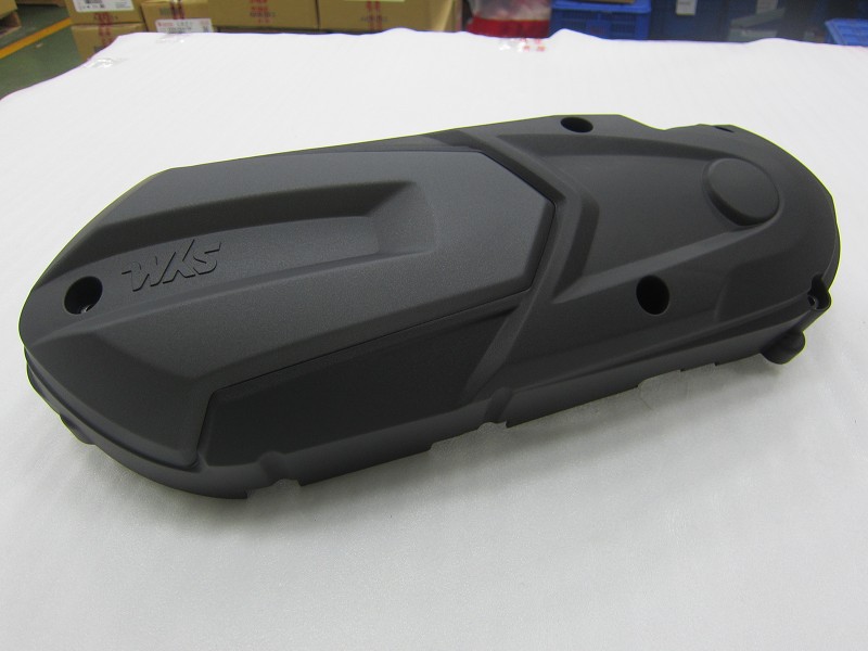 Крышка вариатора декоративная матовый черный_GY-7450U SYM