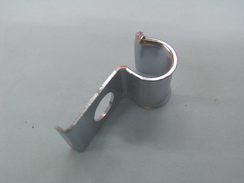 Кронштейн дренажной трубки карбюратора SYM