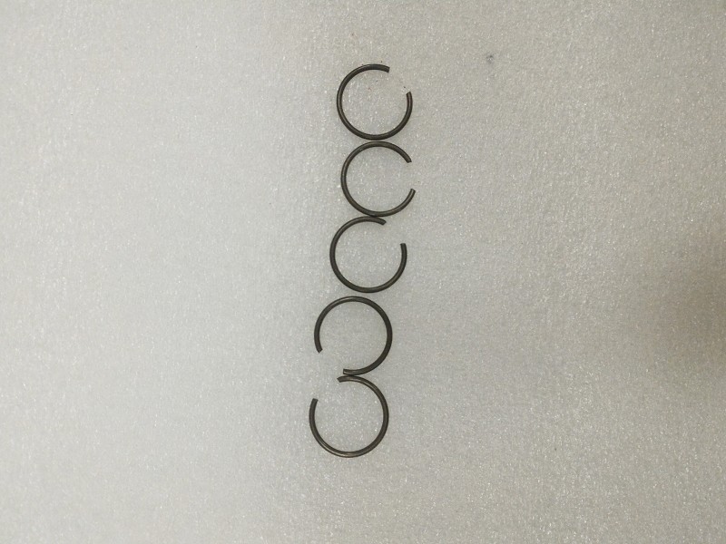 Кольцо стопорное поршневого пальца SYM