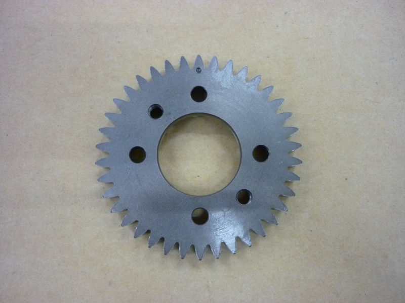 Приводная шестерня балансирного вала SYM