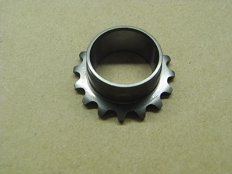 Шестерня привода масляного насоса SYM