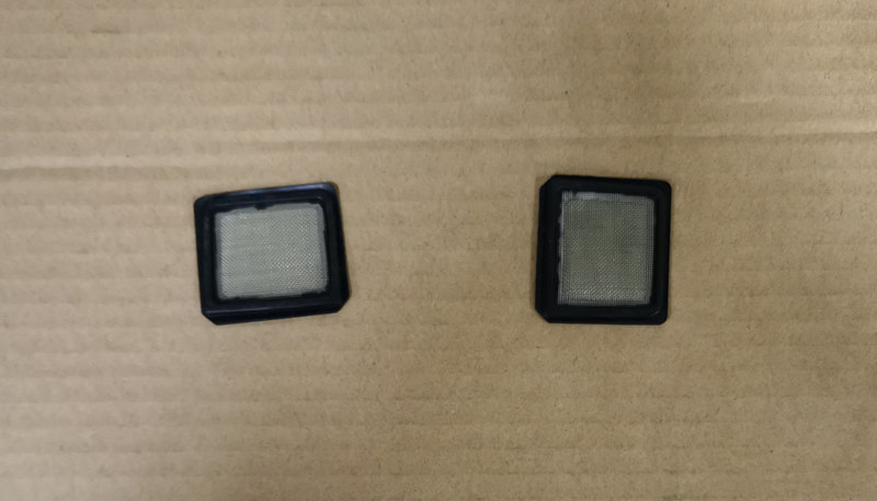 Винт-штуцер масляного фильтра SYM