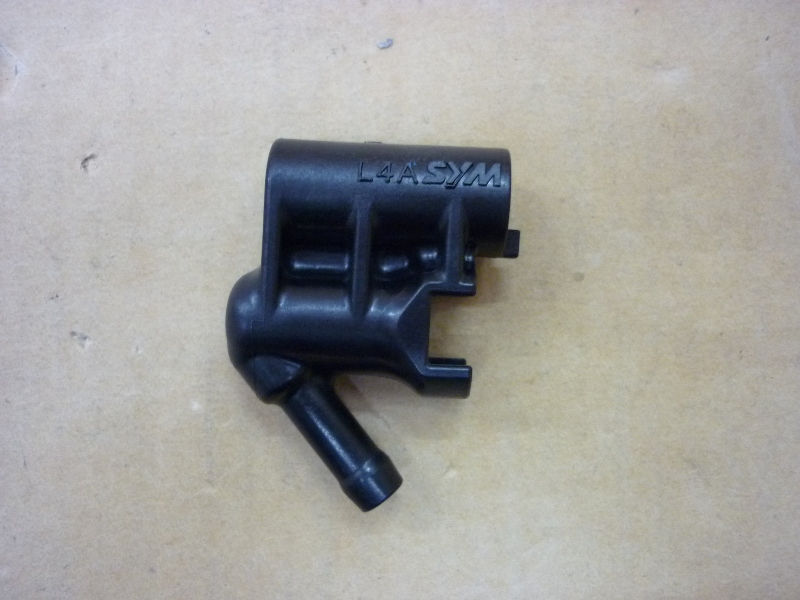 Штуцер форсунки топливной SYM