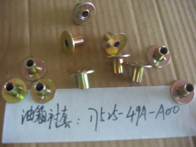 Втулка крепления бака топливного SYM