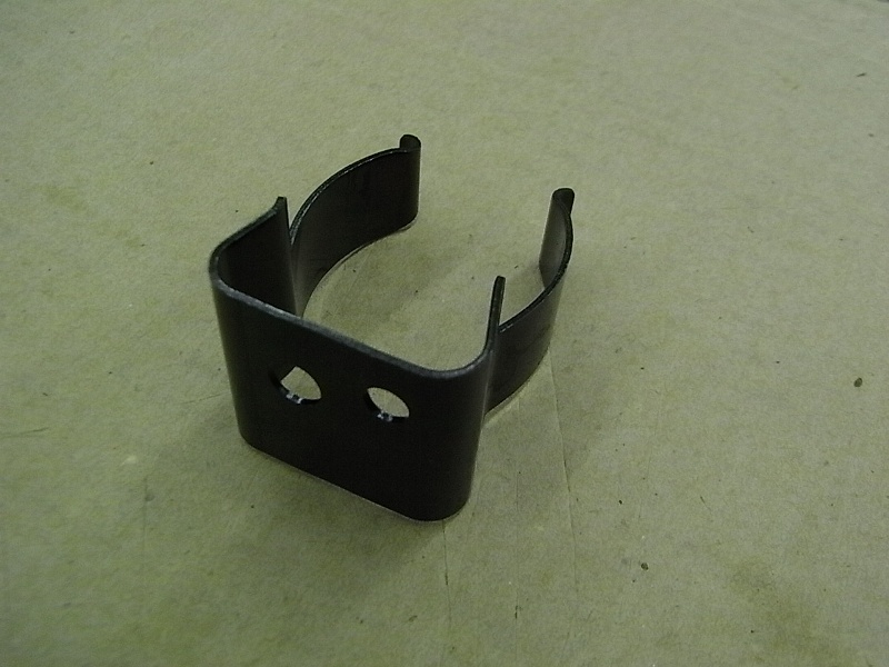 Крепление бачка SYM