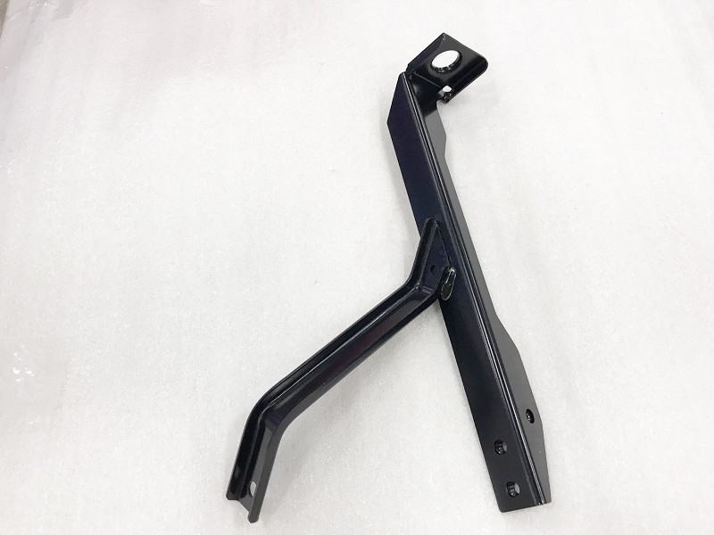 Крепление радиатора правое SYM