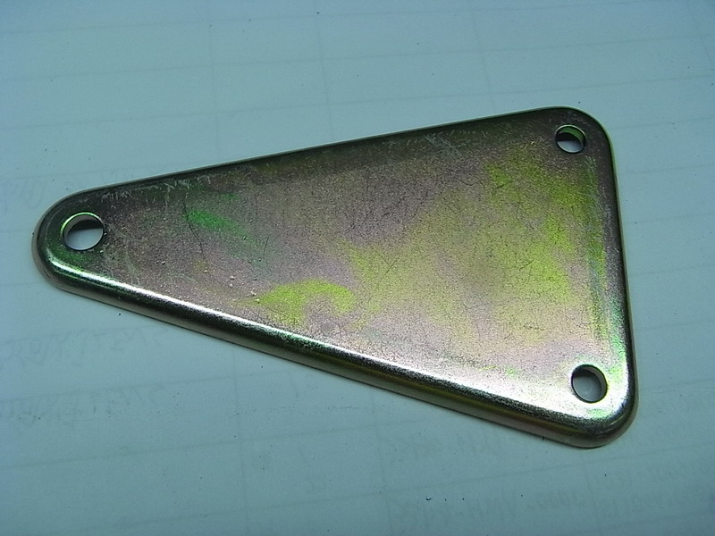 Крепление бачка расширительного SYM