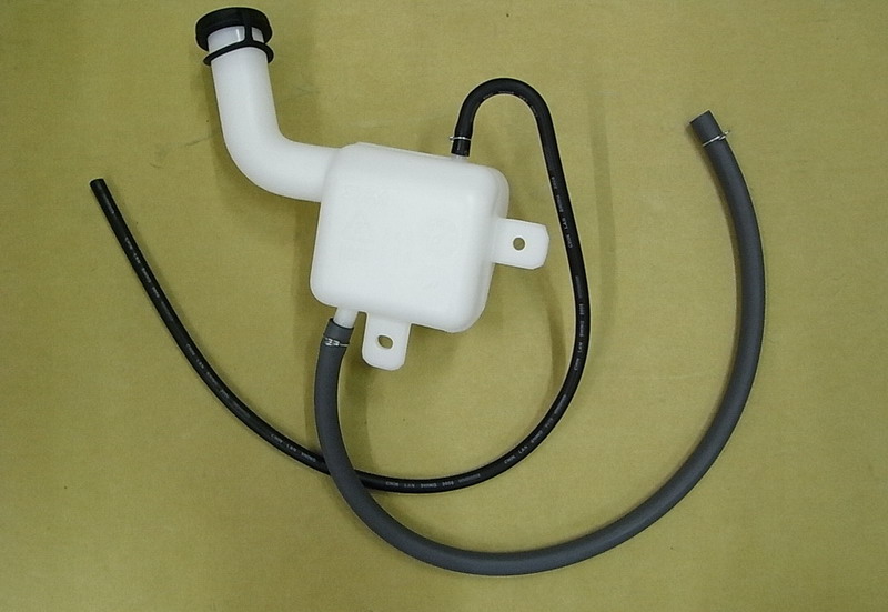 Бачок расширительный в сборе SYM