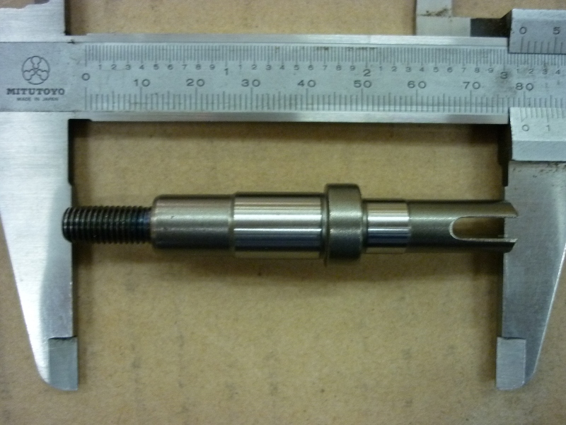 Ось насоса системы охлаждения SYM