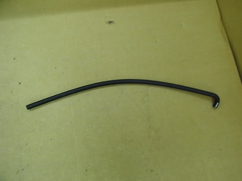 Шланг впускной расширительного бачка SYM