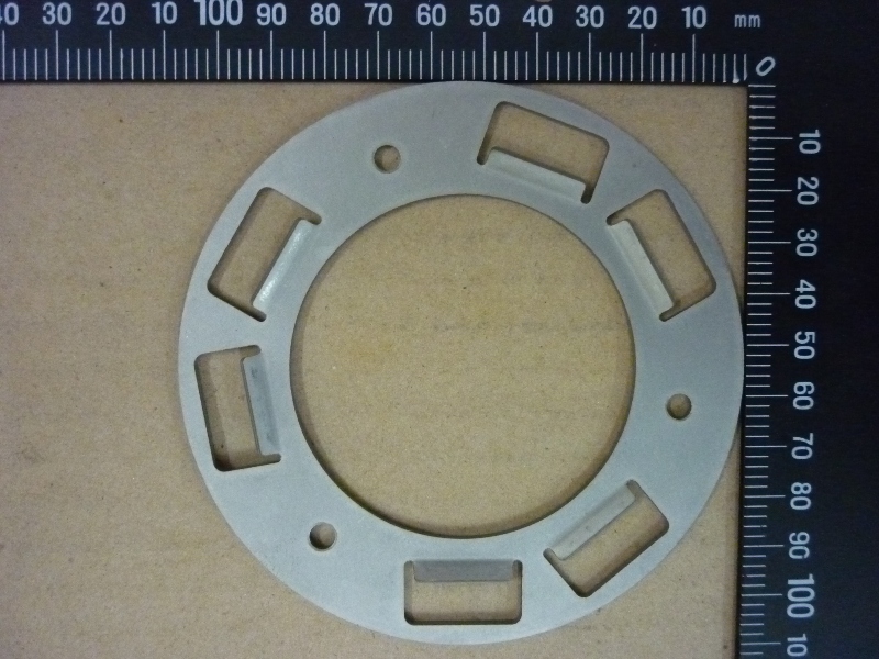 Пластина боковая шестерни ведомой SYM