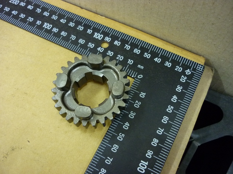 Шестерня с-5 SYM