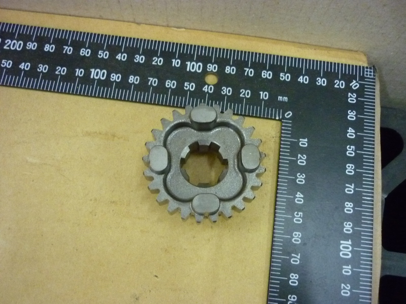 Шестерня с-6 SYM