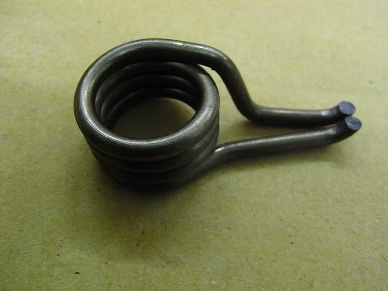 Пружина возвратная SYM