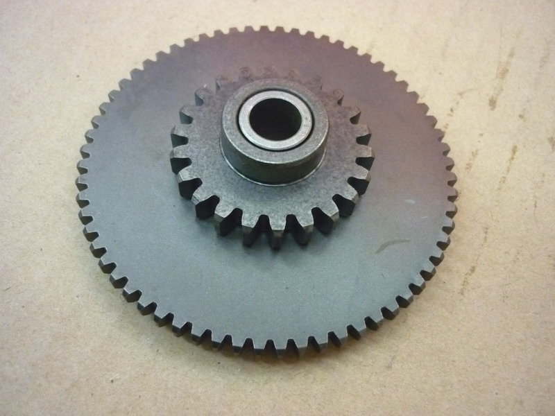 Шестерня стартера промежуточная SYM